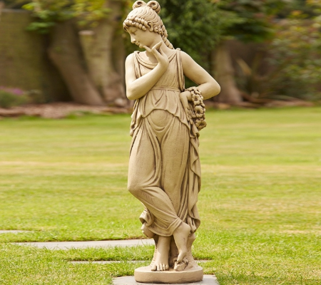 Beatrice Statue