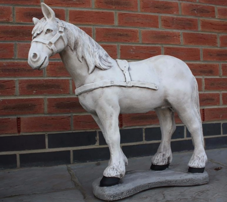 Small Standing Horse Ornament